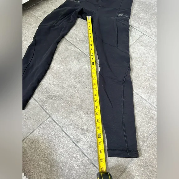 Lululemon Fleece Lined Leggings Black Running Size 6 - Picture 9 of 12
